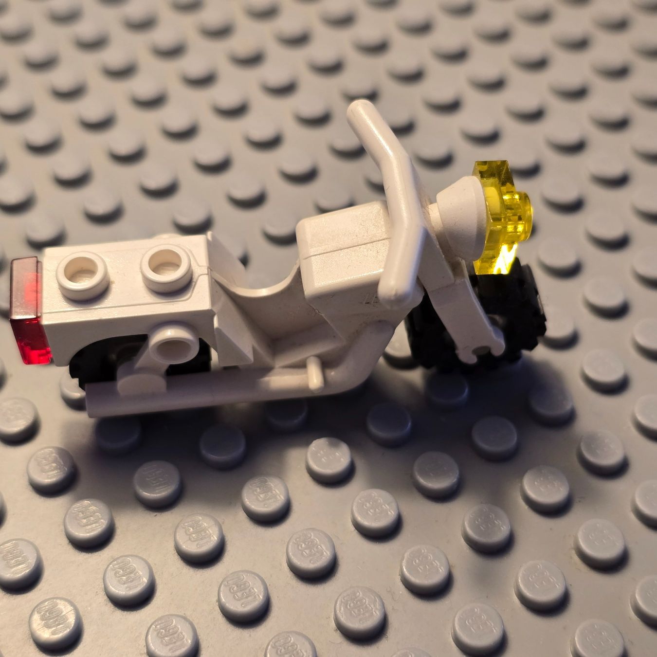 Lego Kit di costruzioni: Lego Motorrad vintage – Usato da Basel venduto da Swi-7621