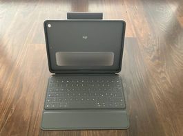 Couverture/clavier Logitech pour iPad 7 et 8-ème génération