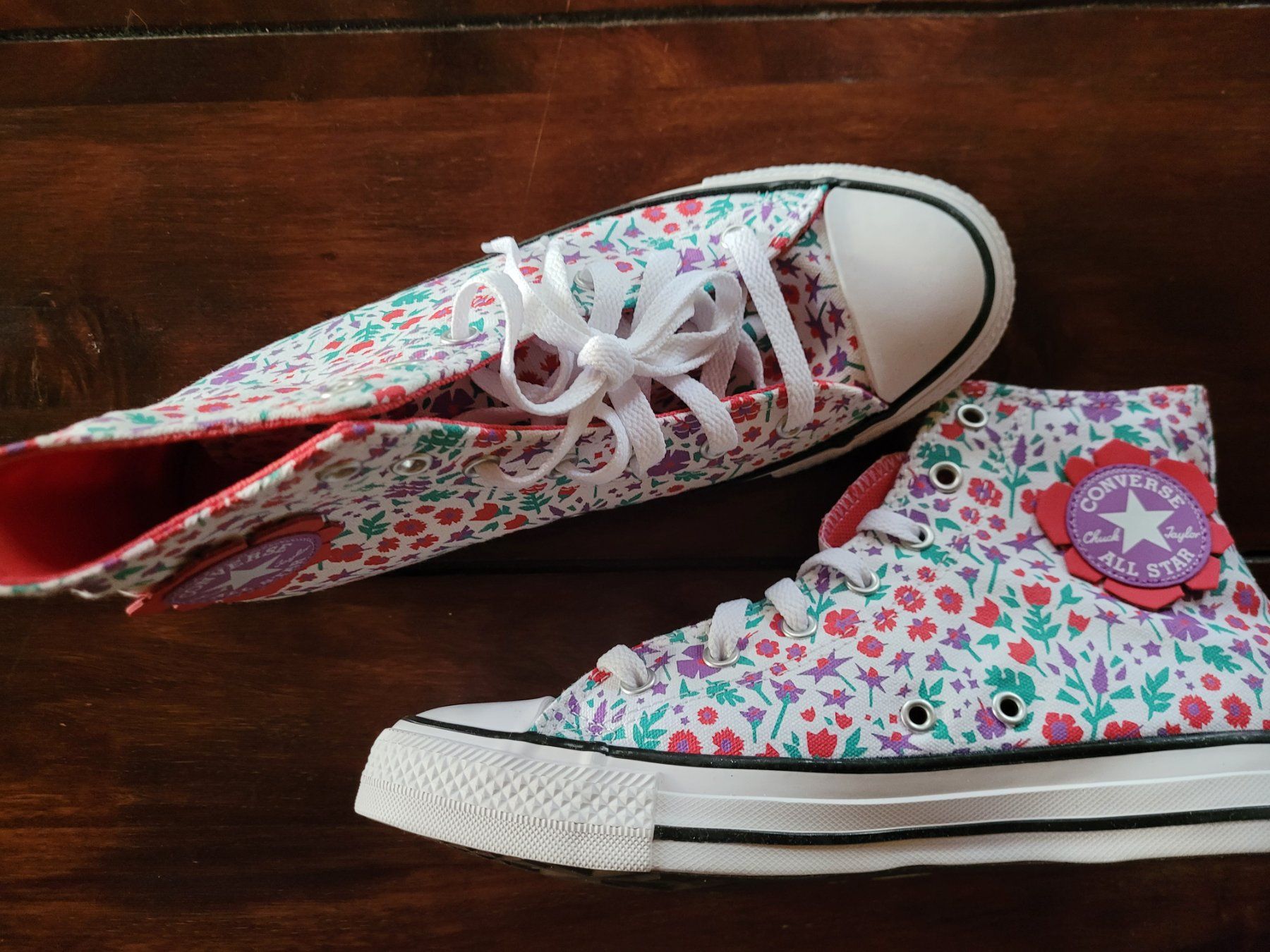 Converse Damenschuhe: *** Tolle Converse Chucks Blümchen *** – Neu (gemäss Beschreibung) aus Bannwil von Turtle10