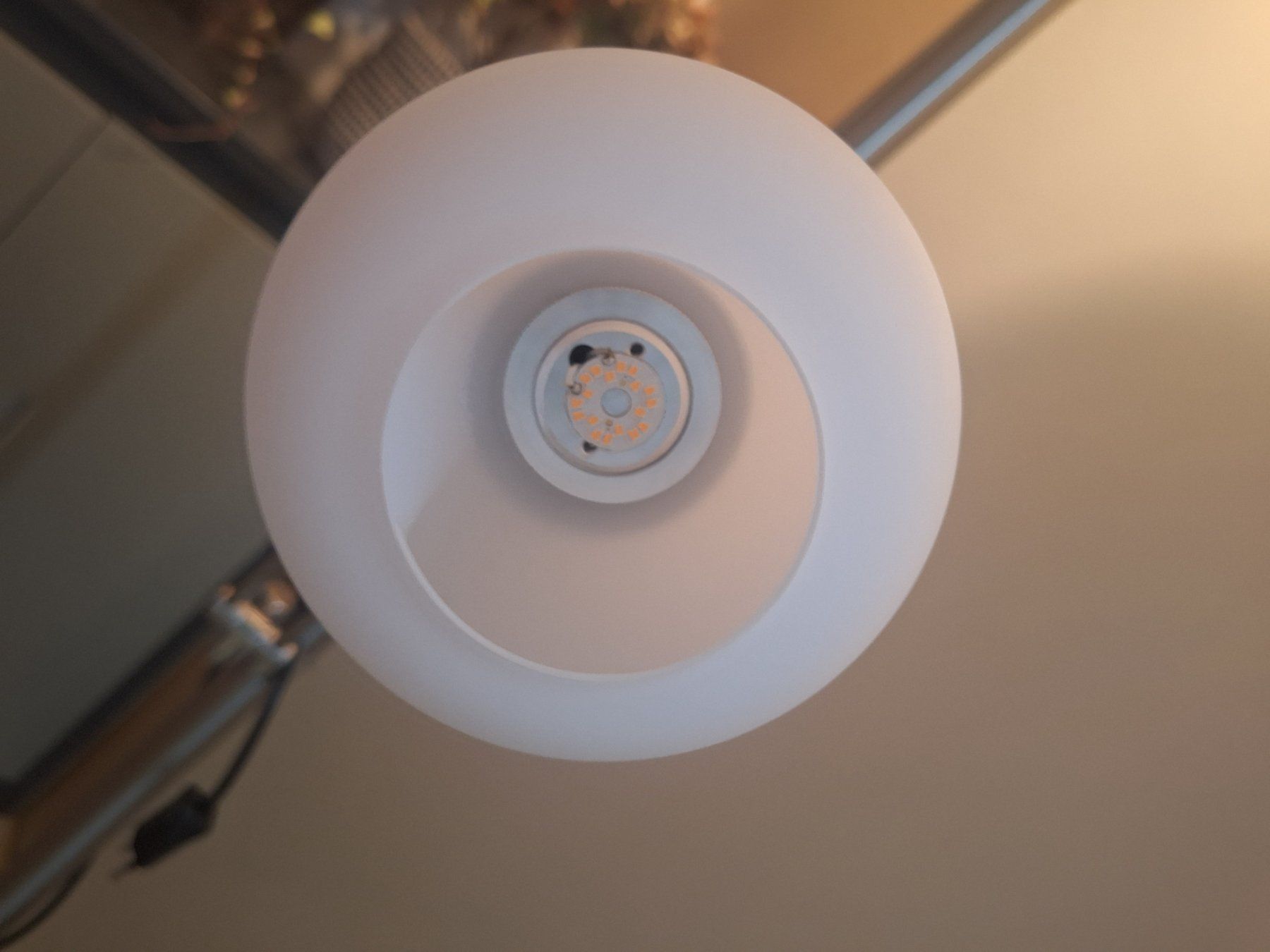 Lampade: Moderne Ständerlampe – Usato da Zuzgen venduto da kor_2nlr 1