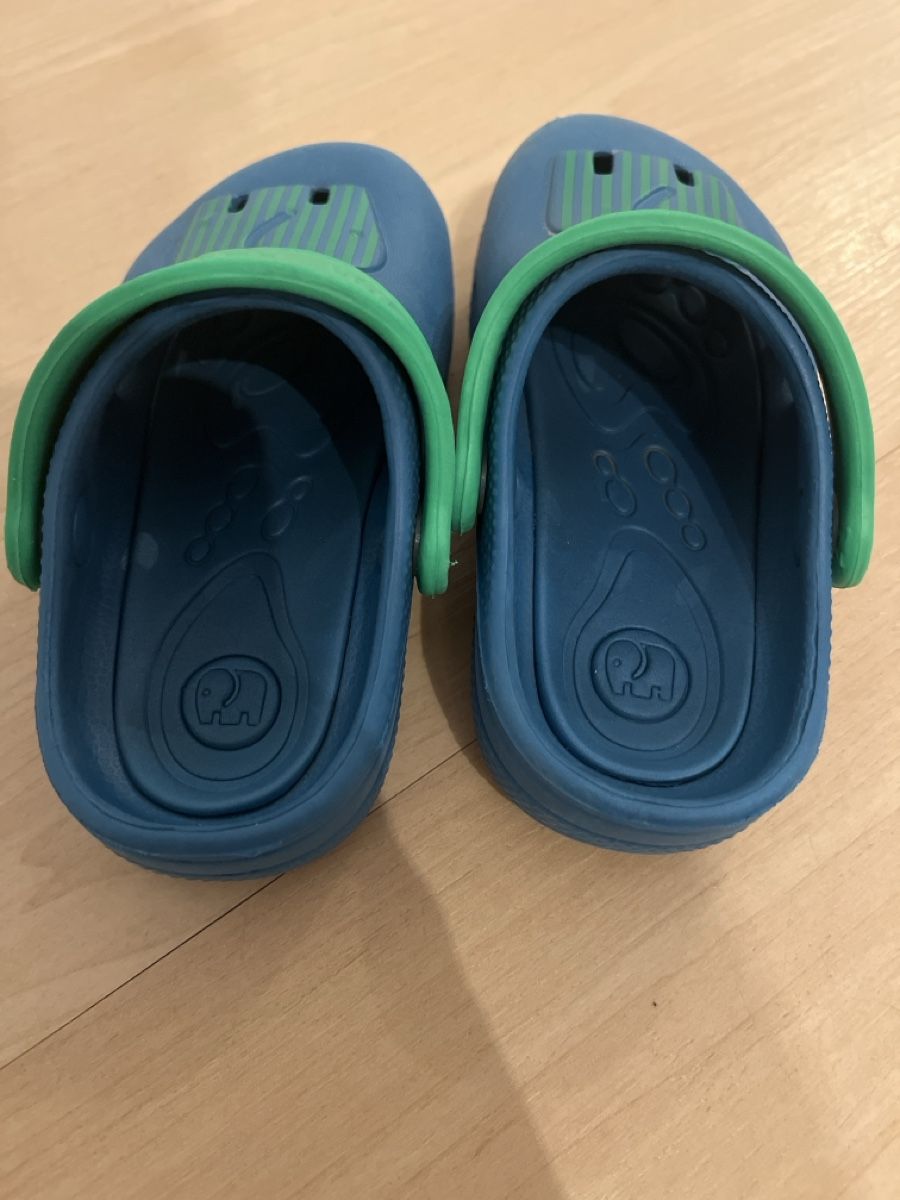 Crocs Schuhe für Jungen: Clogs Elefanten Grösse 23 – Gebraucht aus Herznach von Leimsa 1