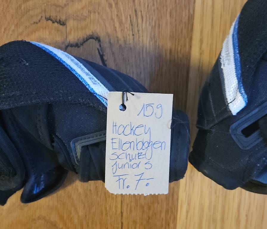 Protezioni & Imbottiture: Hockey Ellenbogenschutz – Usato da Wiedlisbach venduto da Papillon83