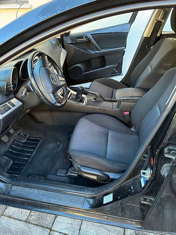 Mazda Automobili: MAZDA 3 1.6 HatchBack – Usato da Chironico venduto da mau_f5vv 4