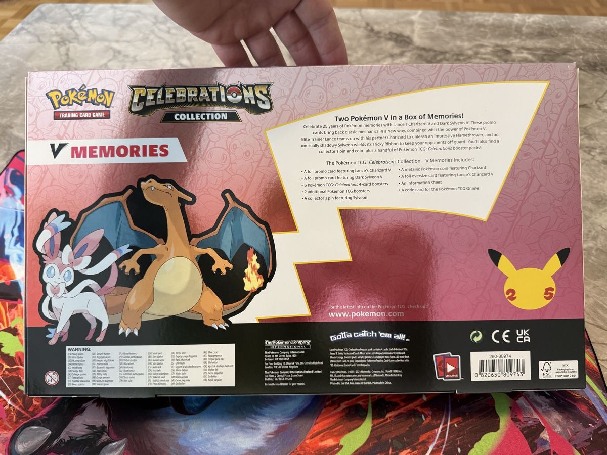 Pokémon Sammelbilder & Trading cards: 25 Celebrations Collection  Charizard & Sylveon V – Neu (gemäss Beschreibung) aus Buchs ZH von ber_wjl8 1