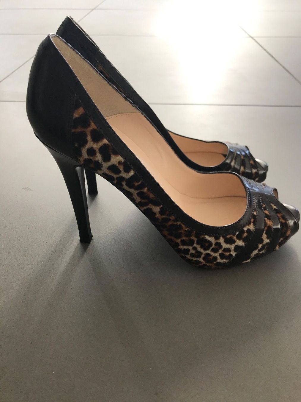 Scarpe da donna: LK Bennett - chaussures - 38,5 – Usato da Ste-Croix venduto da Caramel31