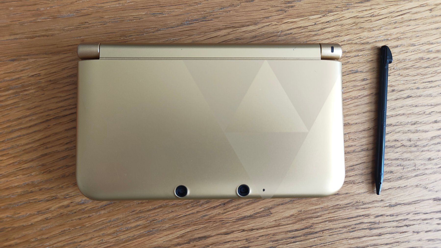 Nintendo Consoles: Nintendo 3DS XL collector Zelda A Link Between Worlds – D'occasion à Genève par Neomatt 2