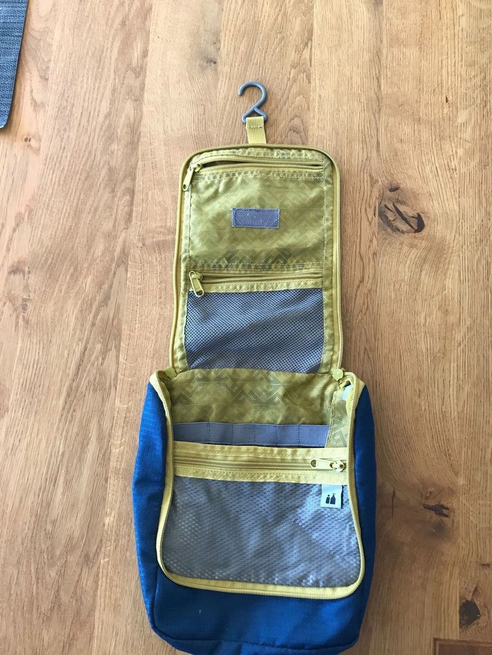 Kosmetikkoffer: Necessaire Waschtasche Tasche Kathmandu Neuseeland – Gebraucht aus Riedt b. Erlen von Darksilver 2