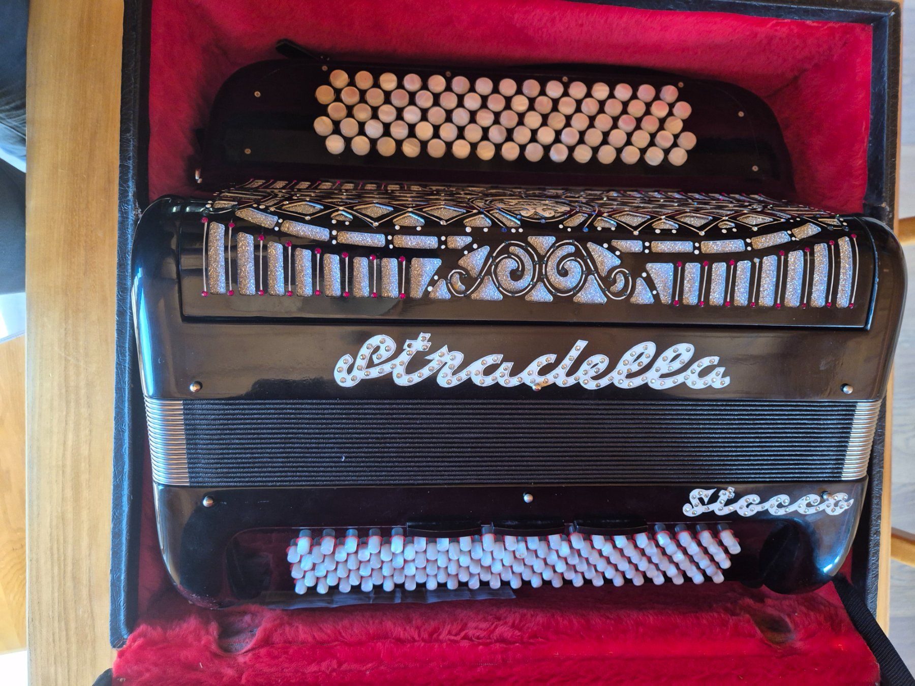 Strumenti musicali: Stradella stocco 4 voix – Usato da Val-d'Illiez venduto da jer_6bmb