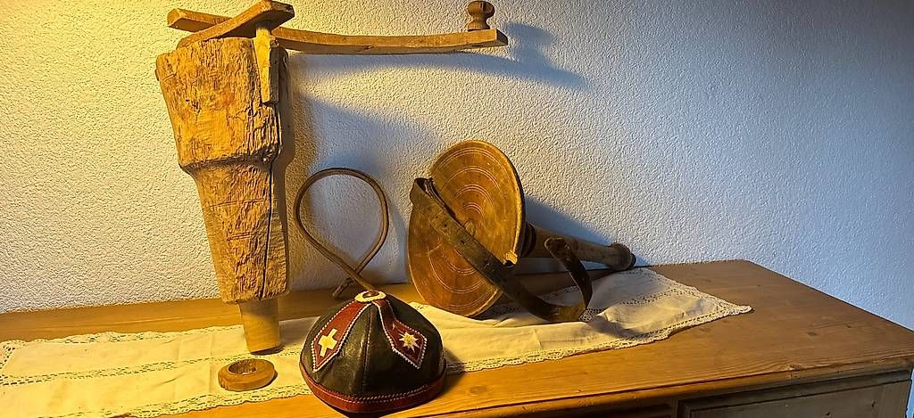 Tutti gli attrezzi: Bauernutensiluen – Usato da Matten(St.Stephan) venduto da ren_r8tw 2