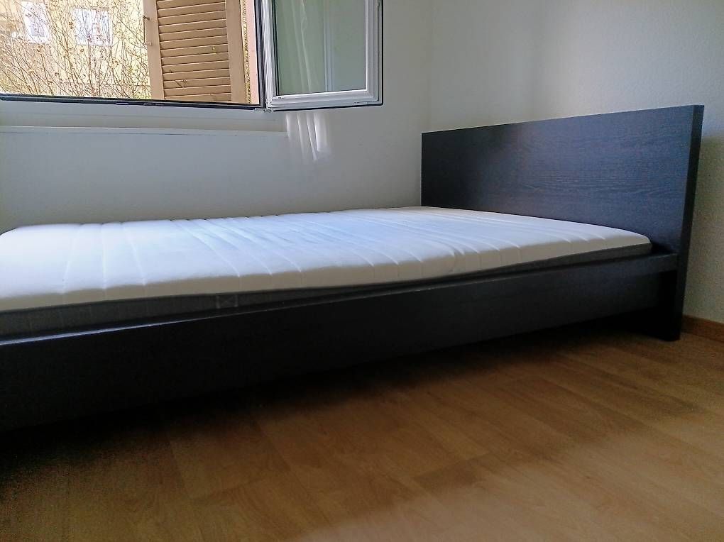 Betten: Bett 140x200 cm mit Lattenrost und Ikea Morgedal Matratze  – Gebraucht aus Zürich von nik_95hw 1