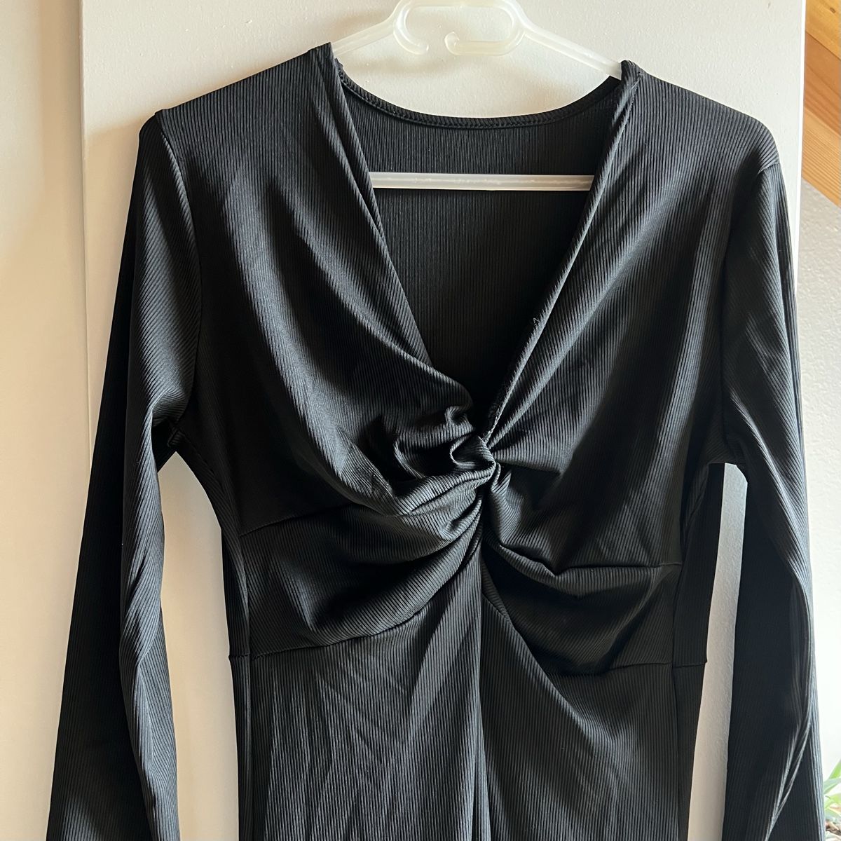 Vestiti: ROBE NOIRE EXTENSIBLE TWIST DÉCOLLETÉ M/L/XL – Nuovo (secondo la descrizione) da Fribourg venduto da alex_afs 2