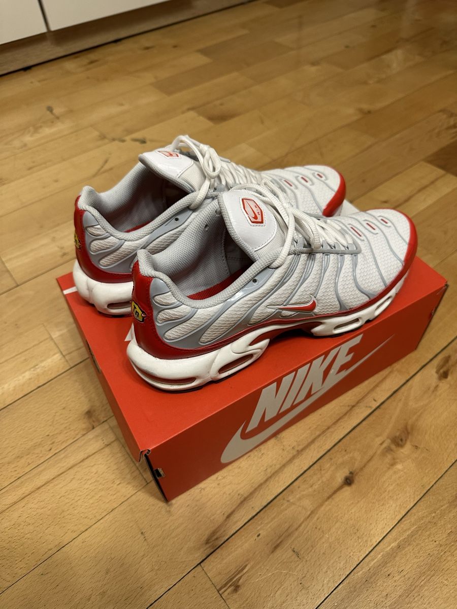 Nike Herrenschuhe: Nike Air Max Plus 1 White/University Red – Neu (gemäss Beschreibung) aus Visp von locosshop 2