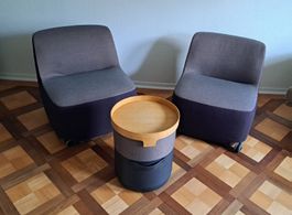 Zwei mobile Sessel und ein Hocker von Brunner