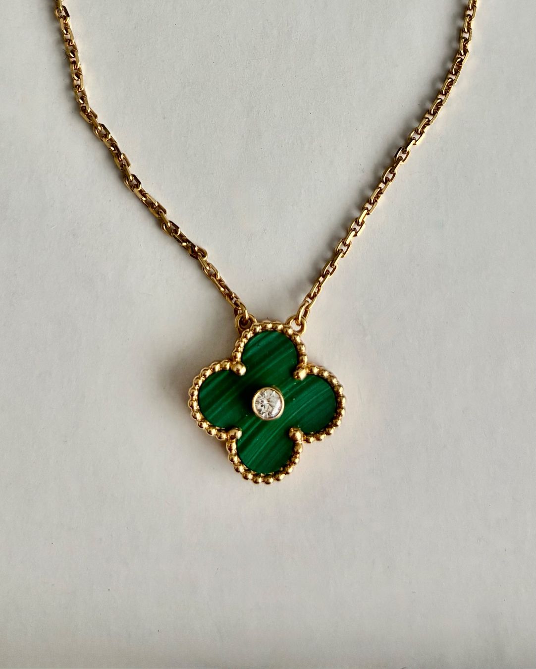 Van Cleef Catenine: Van Cleef & Arpels Alhambra – Nuovo (secondo la descrizione) da Riaz venduto da ani_d8fx