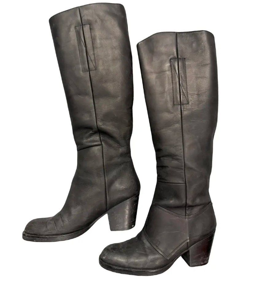 Acne Studios Scarpe da donna: Acne Studios Pistol Leder Reiterstiefel – Usato da Küsnacht ZH venduto da theatorp