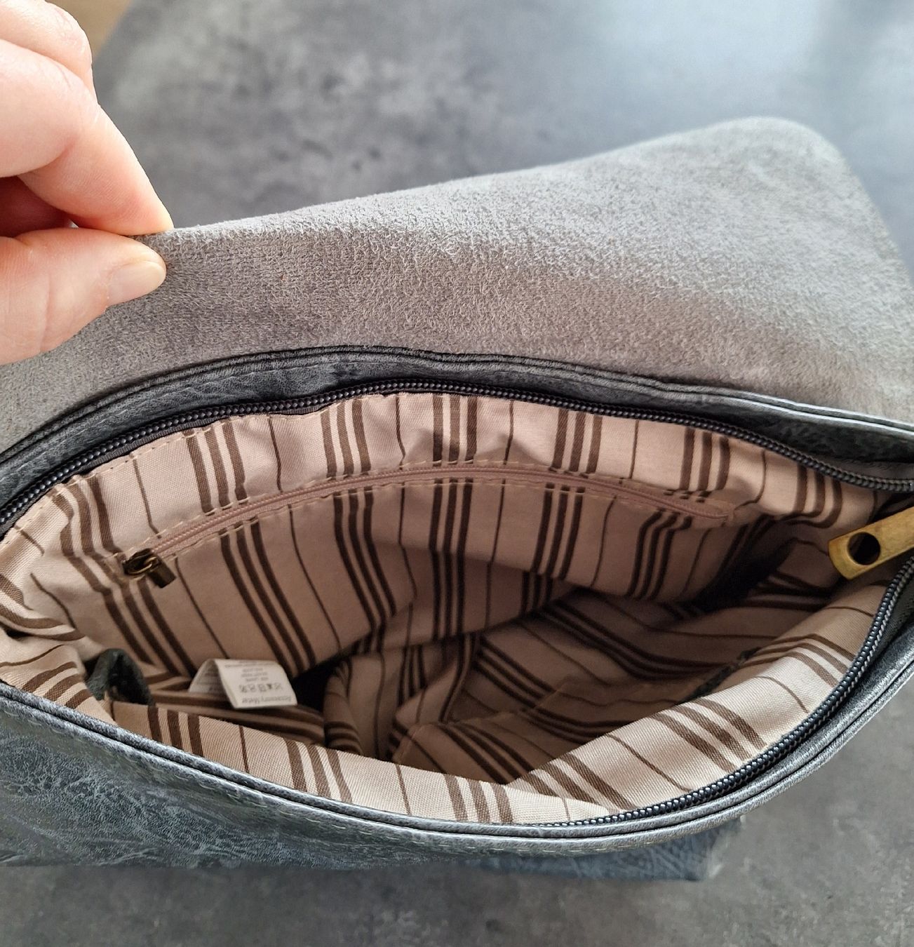 Rucksäcke: Stylischer Rucksack / Umhängetasche grau – Neu (gemäss Beschreibung) aus Zollbrück von MAEZ01 2