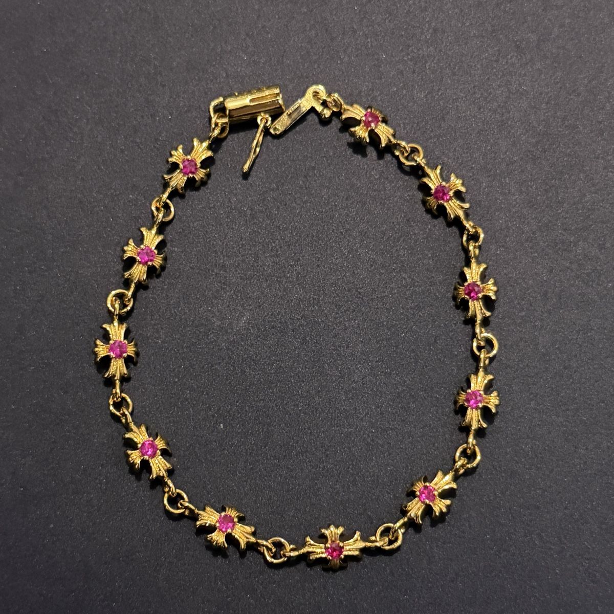Bracciali & Braccialetti: gold cross bracelet  – Usato da Figino venduto da 1024sells