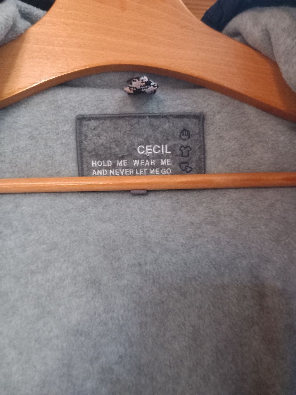 Cecil Giacche: Jeansjacke Winterjacke L cecil – Usato da Näfels venduto da gil_sindamel 4