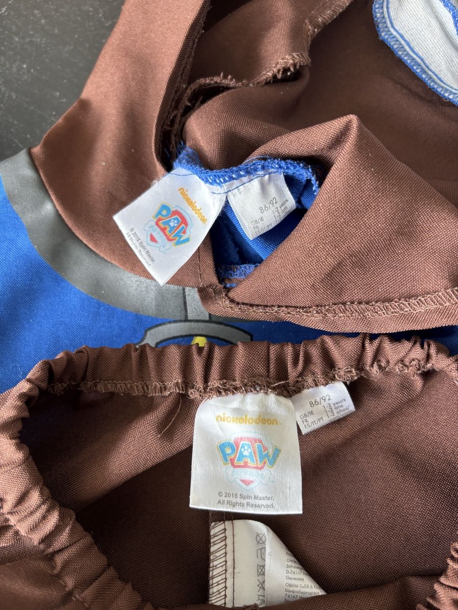 Costumi: PawPatrol Chase Kostüm – Usato da Winterthur venduto da dom_zfl2 1