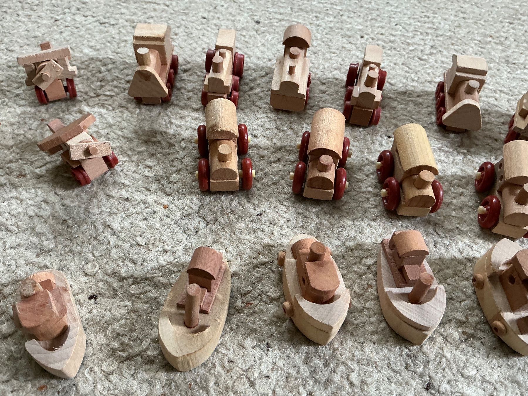 Statuette: Miniaturen- Holz - aus Ü- Eiern – Usato da Jona venduto da Jancy60 5