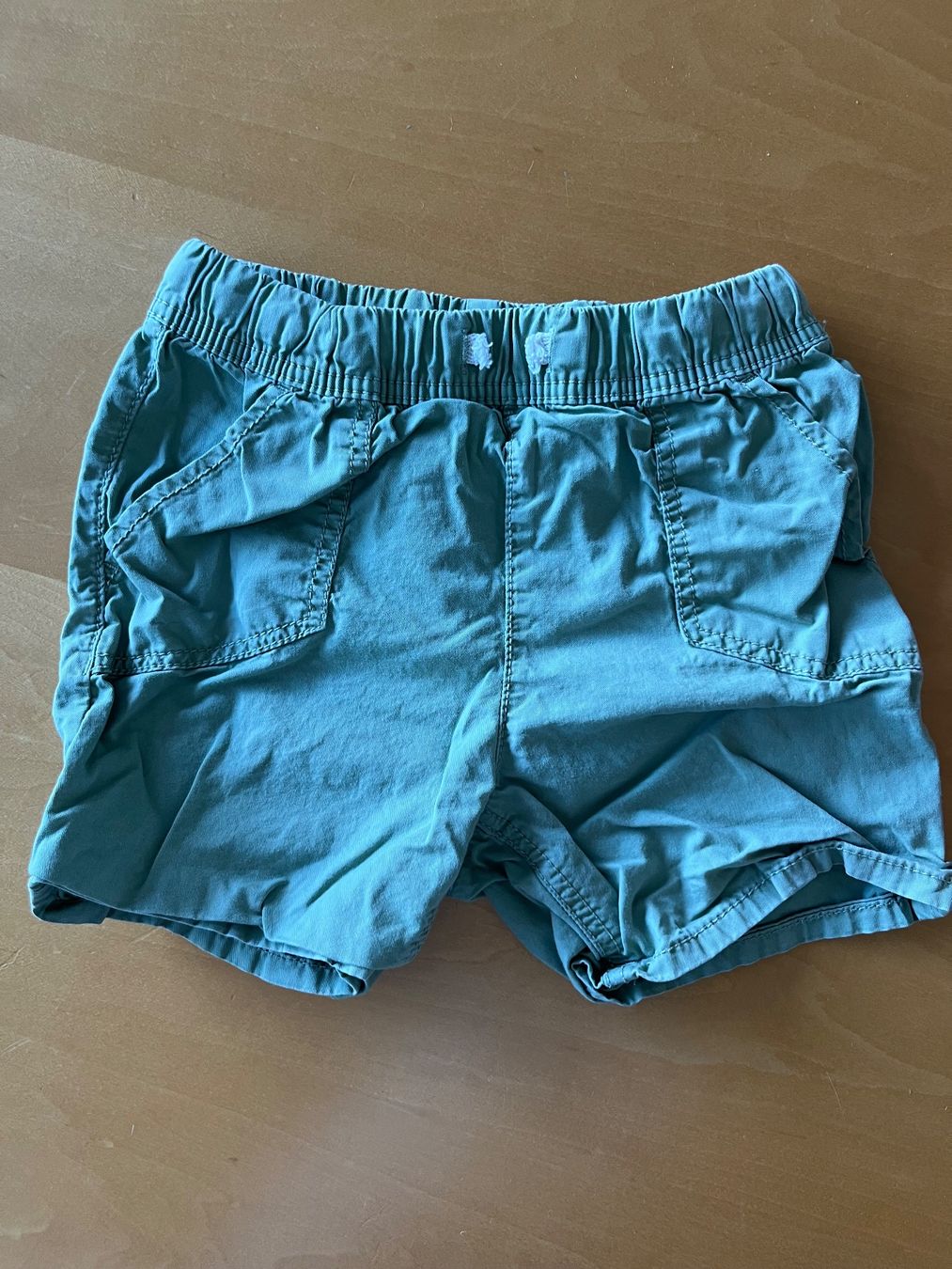 H&M Pantaloni: Babyshorts grüntürkis – Usato da Ziefen venduto da Madame1982