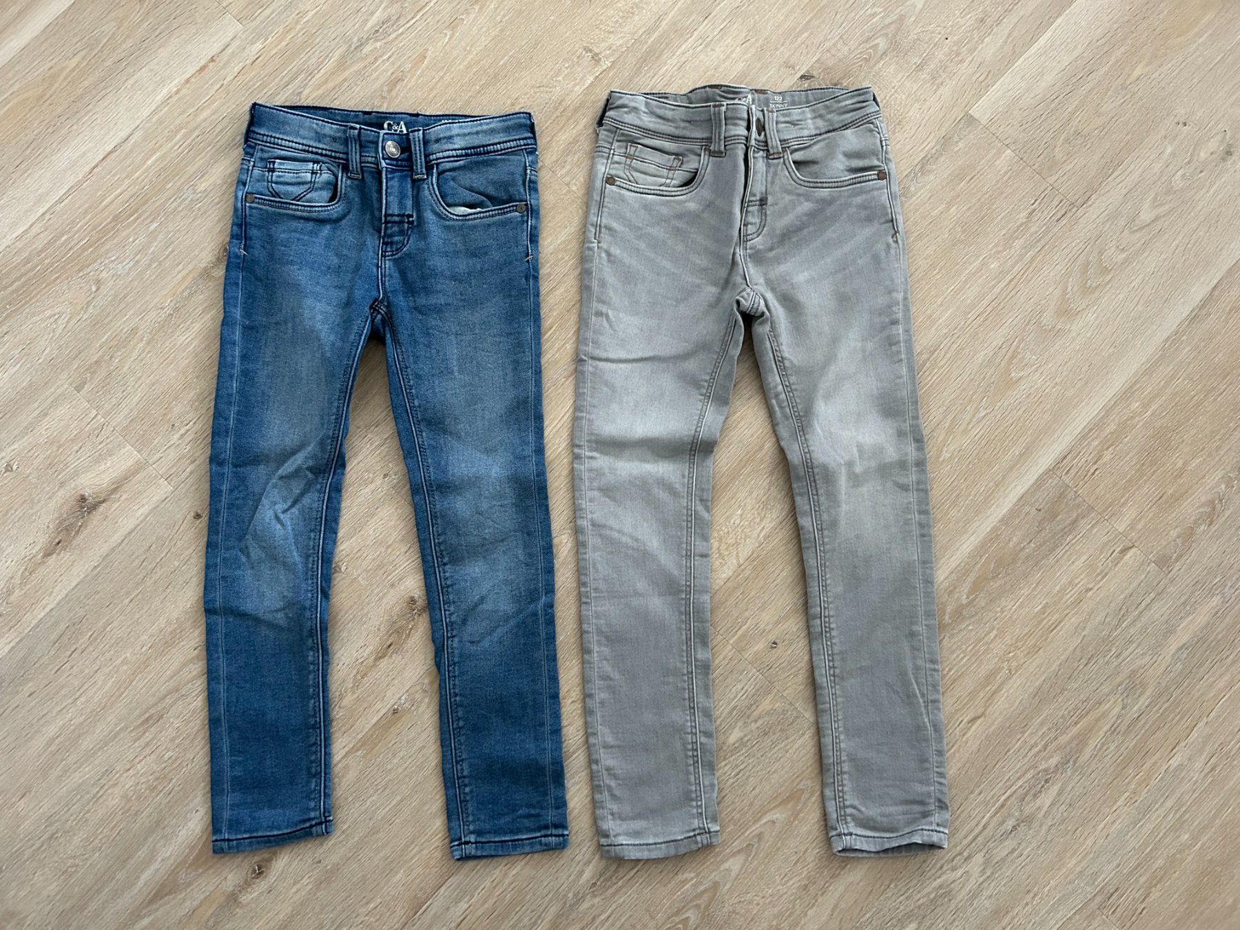 C&A Pantaloni: 2 Skinny Jeans von "C&A", Grösse 122 – Usato da Zumikon venduto da meter03