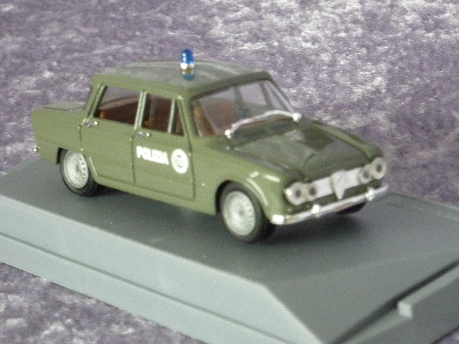 Alfa Romeo Modellautos: Alfa Romeo Giulia Polizia 1962  1:43 – Neu (gemäss Beschreibung) aus Dürrenäsch von modellautos4you 5