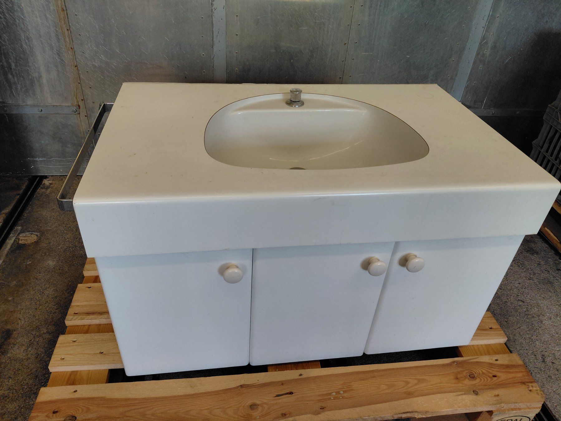 Mobili per bagno: Bedemöbel – Usato da Auw venduto da bokeli1 1
