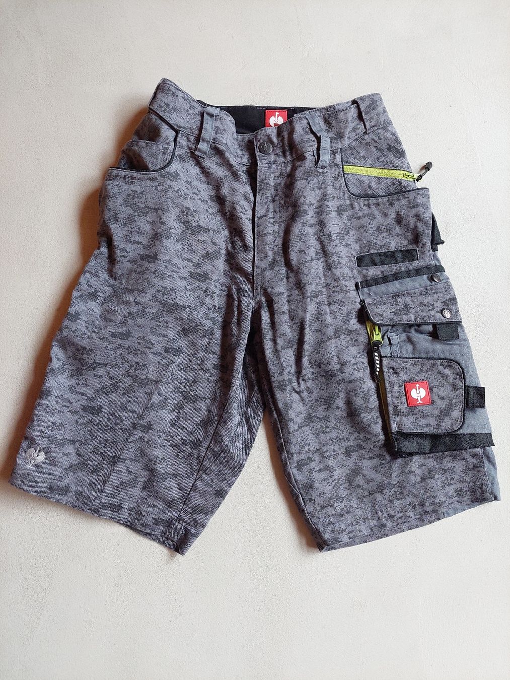 Engelbert Strauss Pantaloni: Engelbert Strauss Arbeitsshorts – Usato da Allschwil venduto da sneluk