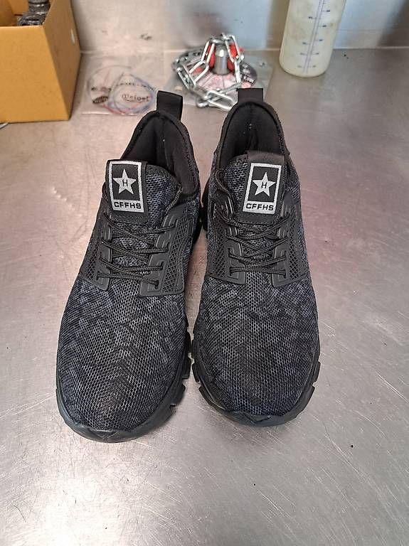 Herrenschuhe: Scarpe antinfortunistiche – Gebraucht aus Lugano von pug_x7zg 1