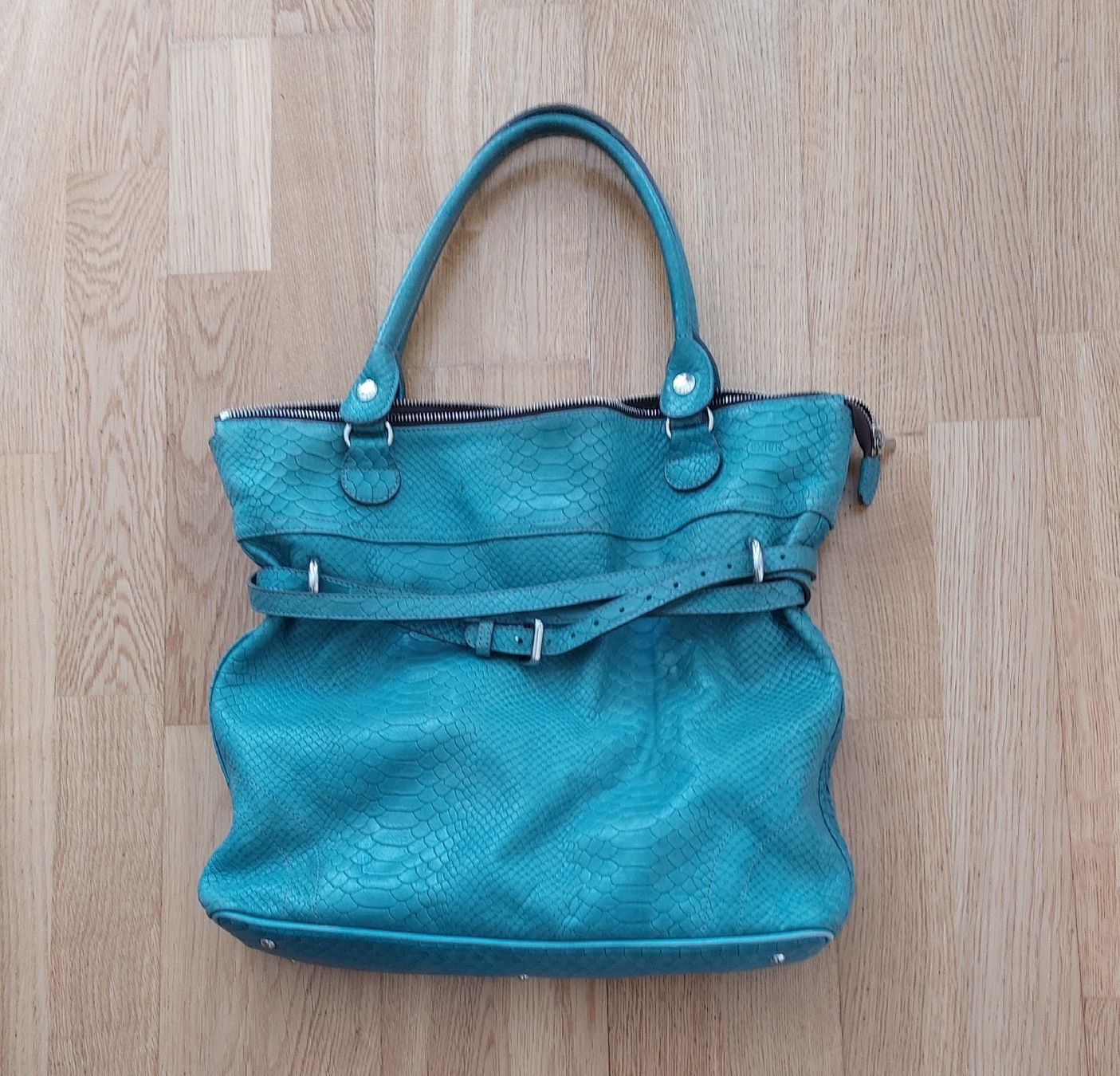 Sacs femmes: Texier Ledertasche schlangenoptik – Neuf (Voir description) à Zürich par akl_n6fp 3