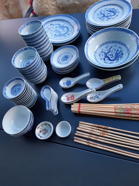 China Porzellan Service Reiskorn Drache weiss / blau (Neu (gemäss ...