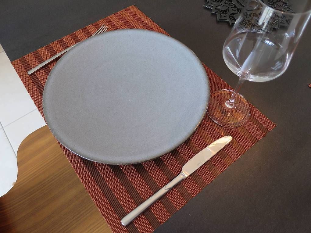 Piatti: Assiette contemporaine – Usato da Remaufens venduto da Zuklehero 2
