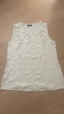 Damen Oberteil weiss mit Blumen Stickerei Grösse L