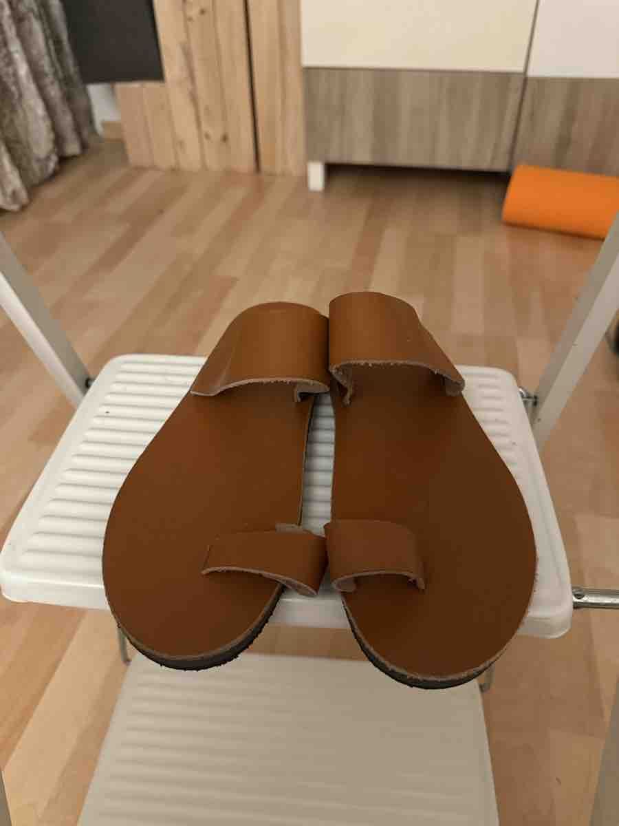 Scarpe da uomo: Leather Sandals Toe Strap Brown Handmade – Usato da Lenzburg venduto da schmoendli