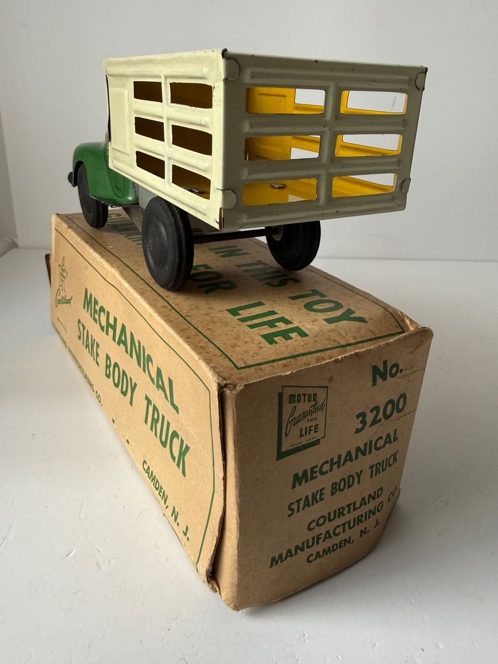 Giocattoli: Alter mechanischer Lastwagen aus Blech – Usato da Zwingen venduto da moje1 8