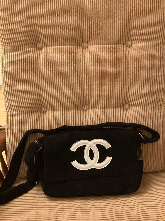 Chanel Precision VIP Gift Black Crossbody Teddy Fur Tasche