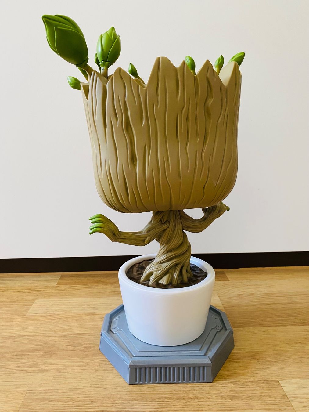 Marvel Figurines: Pop Mega, GROOT – D'occasion à Schwarzenburg par sarah2107 1