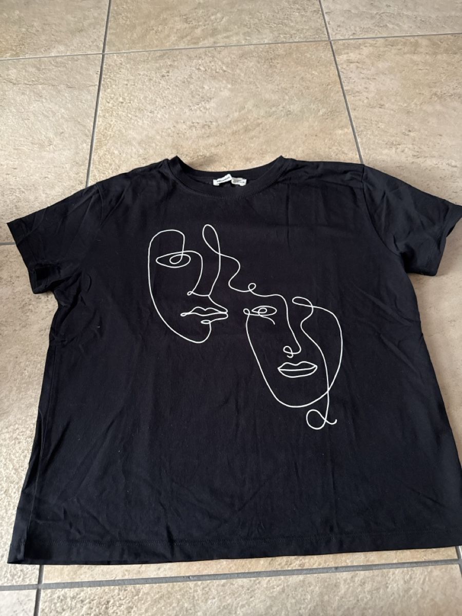 Pull&Bear T-shirt: T-Shirt Grösse M Pull&Bear – Nuovo (secondo la descrizione) da Otelfingen venduto da Tommy112