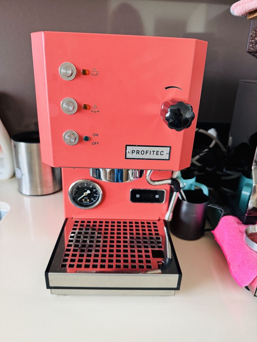 Profitec Macchine per caffè & Macchine per espresso: Profitec Pro Siebträgermaschine – Usato da Zürich venduto da lisa22
