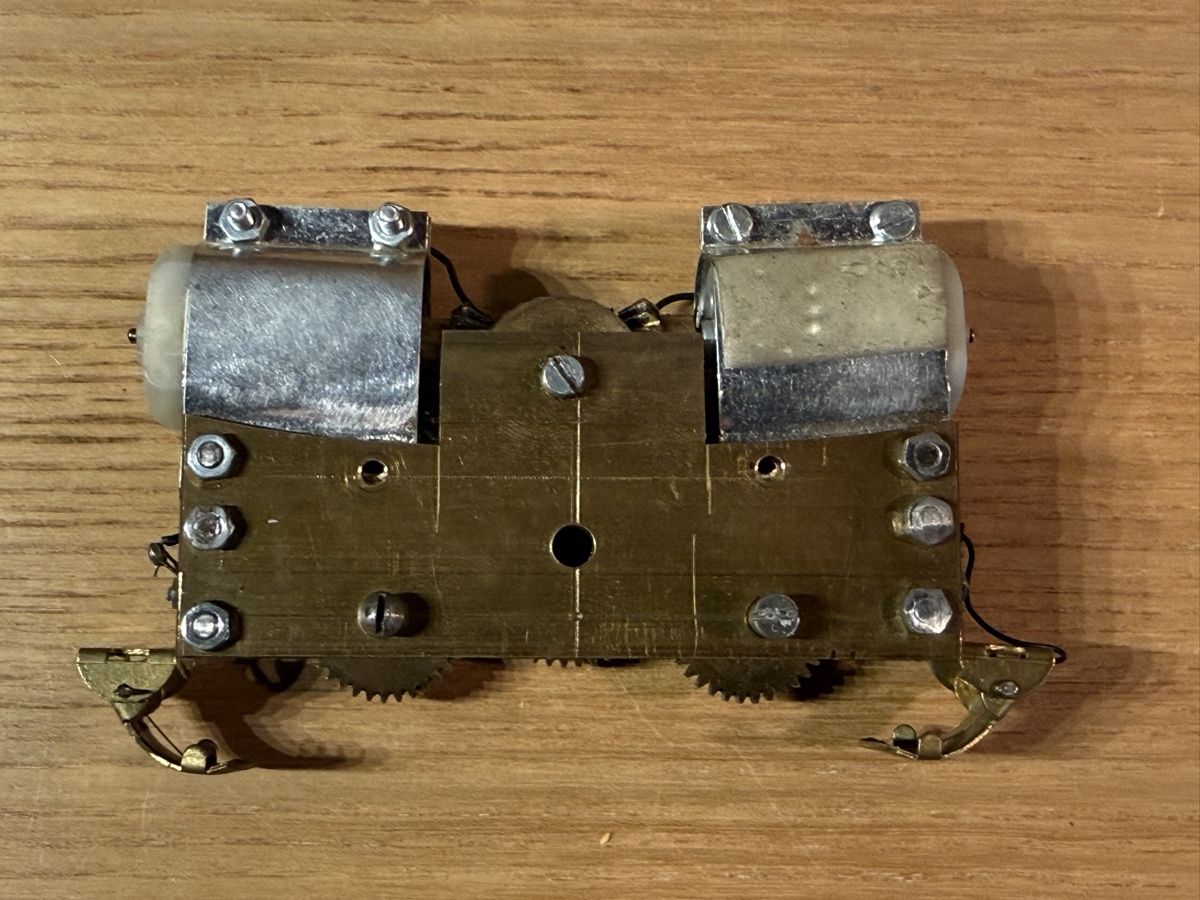 Modellini di ferrovie: Eigenbau Lokantrieb mit 2 Motoren DC – Usato da Amden venduto da vipernatter 3