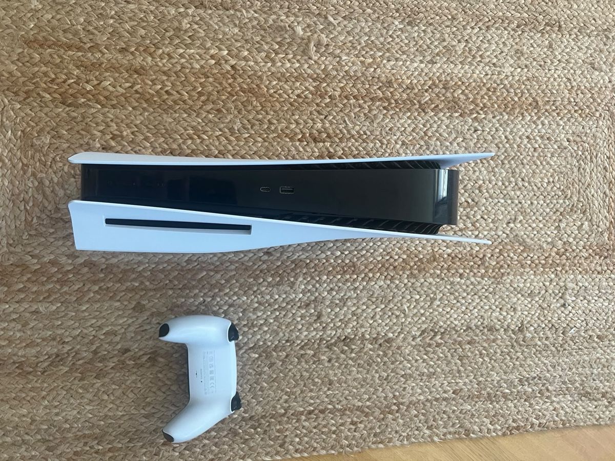 Sony Konsolen: PS5 mit DualSense Controller, HDMI-Anschluss defekt. – Defekt aus Allschwil von jen_69xy 1