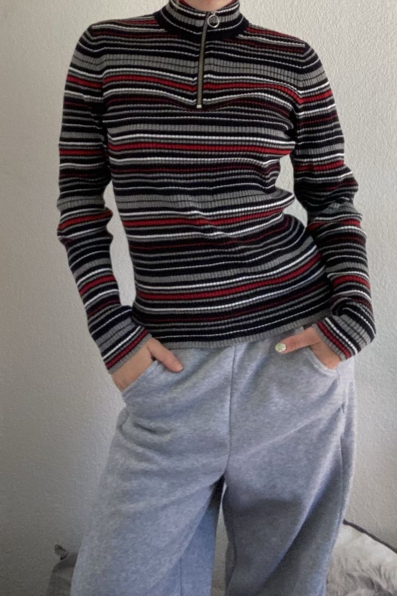 Pullover & Sweatshirts: Schöner gestreifter Rework Pullover mit Reissverschluss – Gebraucht aus Muri b. Bern von ala_mq5t 1