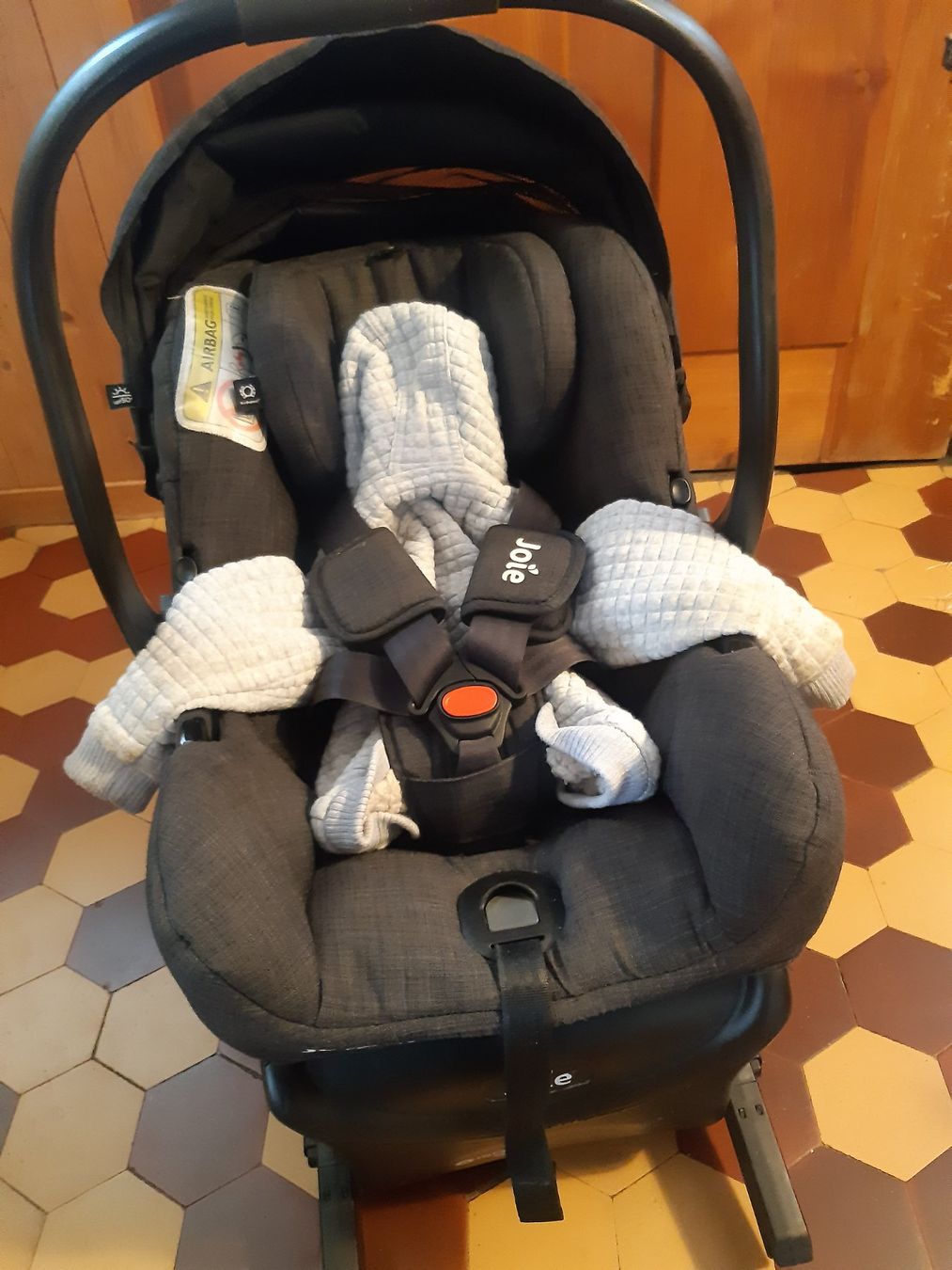 Joie Auto-Kindersitze: Babysitz mit Isofixstation von Joie – Gebraucht aus Heimiswil von Katze028 1