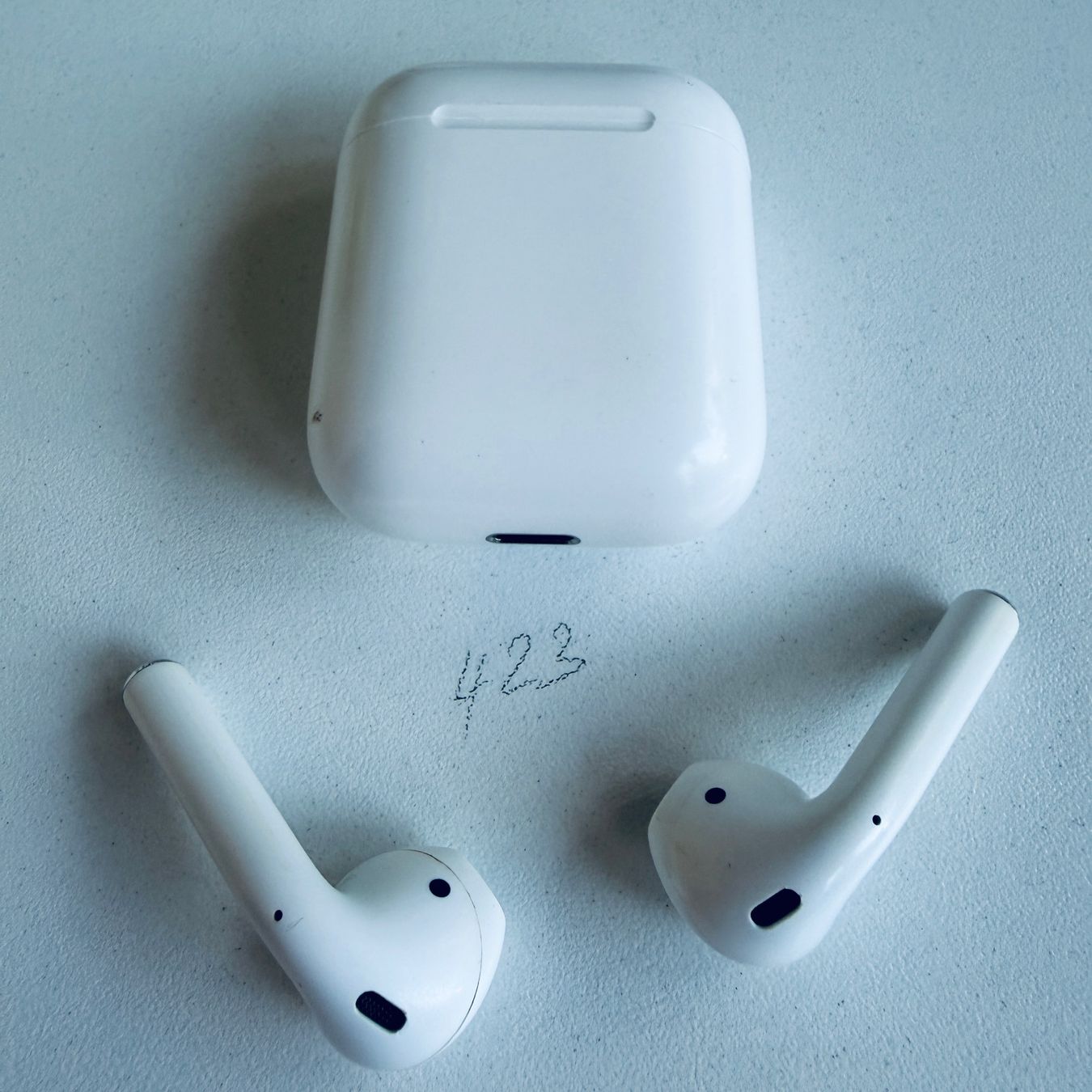 Apple Kopfhörer: Original Apple AirPods 2 Gen. Wireless Kopfhörer & Case – Gebraucht aus Basel von MY.AIRPODS.SHOP 9