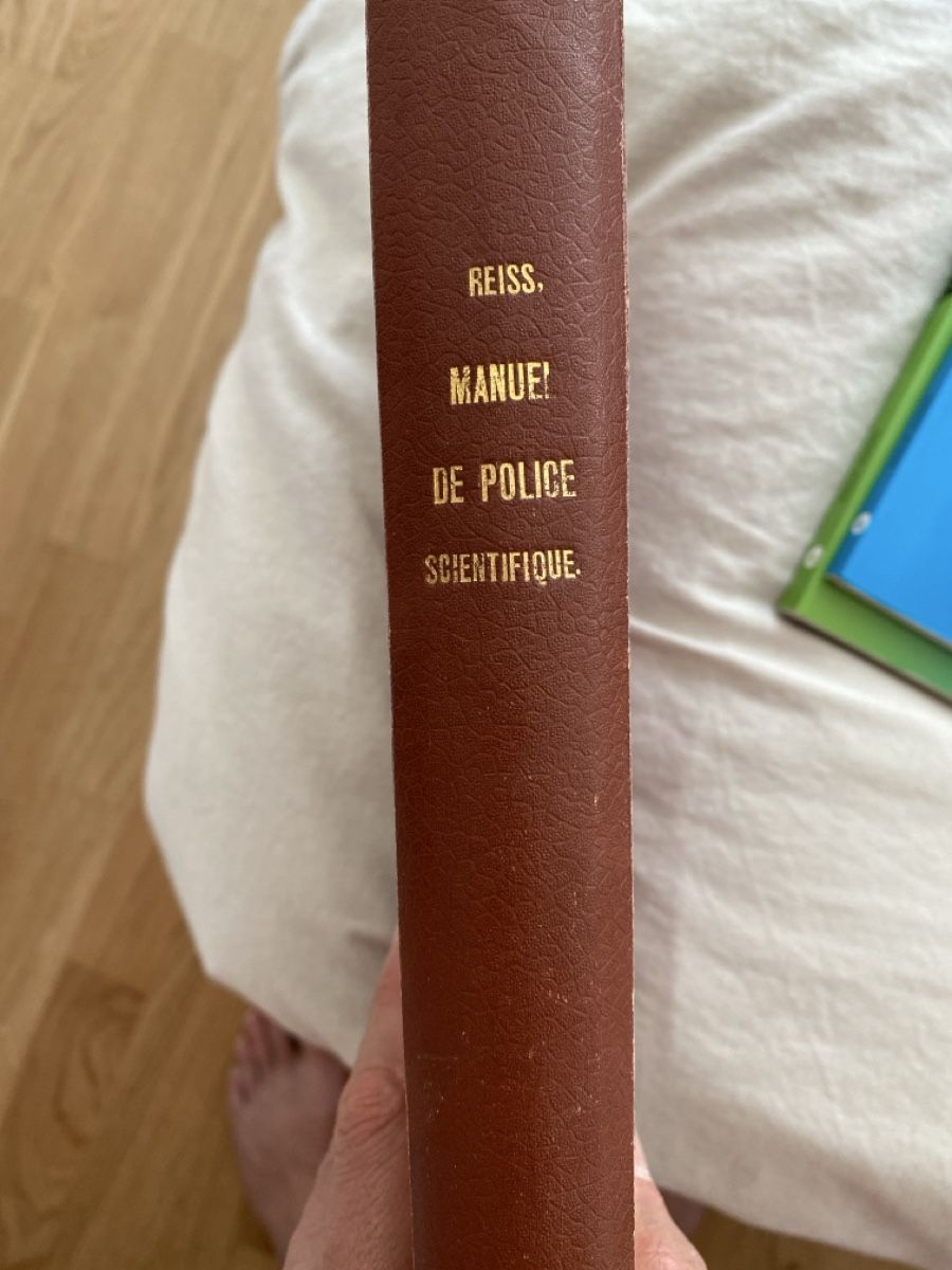 Libri: Manuel de police scientifique – Usato da Lausanne venduto da lav_slx8 1