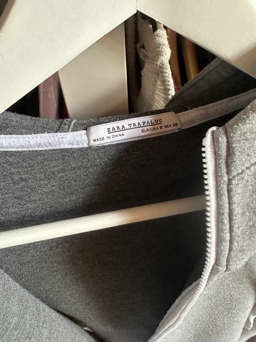 Zara Giacche: Jacke Sportlich Zara Gr. S oversized grau – Usato da Münsingen venduto da Secondhand89 2