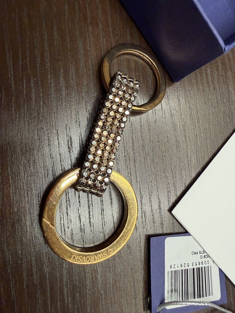 Swarovski Portachiavi: Swarovski Schlüsselanhänger – Usato da Schwyz venduto da ann_5w8m 5