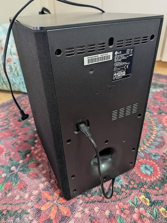 Casse acustiche: LG Wireless Bluetooth Subwoofer – Usato da Frauenfeld venduto da Nabacaxi 2