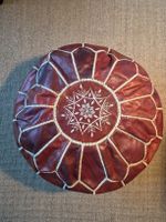 Pouf marocchino in pelle ricamato, originale souk Marrakech